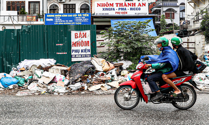 Sống khổ giữa ô nhiễm bên dự án mở rộng đường kéo dài 10 năm
