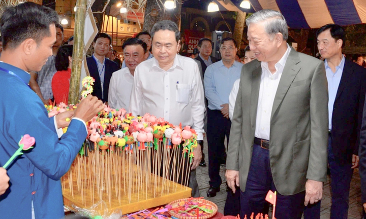 Tổng Bí thư, Chủ tịch Quốc hội dự Ngày hội đại đoàn kết toàn dân tộc