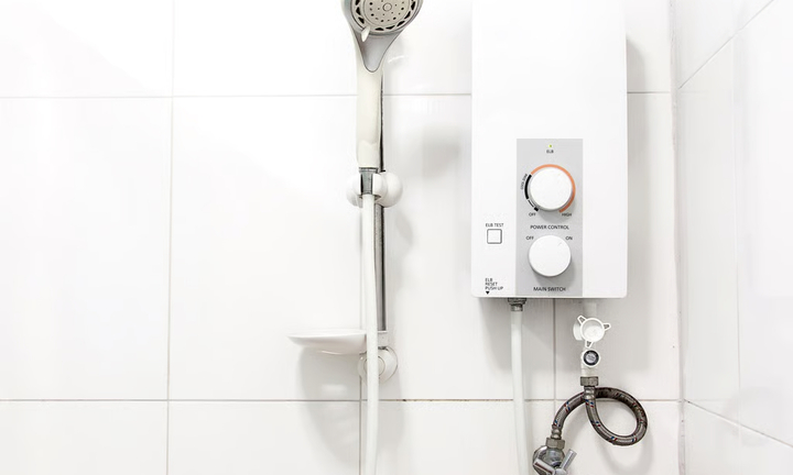 Kẻ giật điện sát hại vợ trong phòng tắm thoát án tử nhờ con gái xin khoan hồng