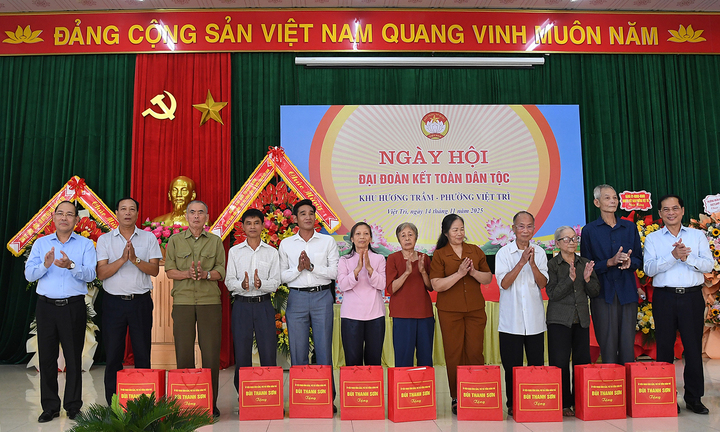 Phó Thủ tướng Bùi Thanh Sơn dự Ngày hội Đại đoàn kết toàn dân tộc tại Phú Thọ