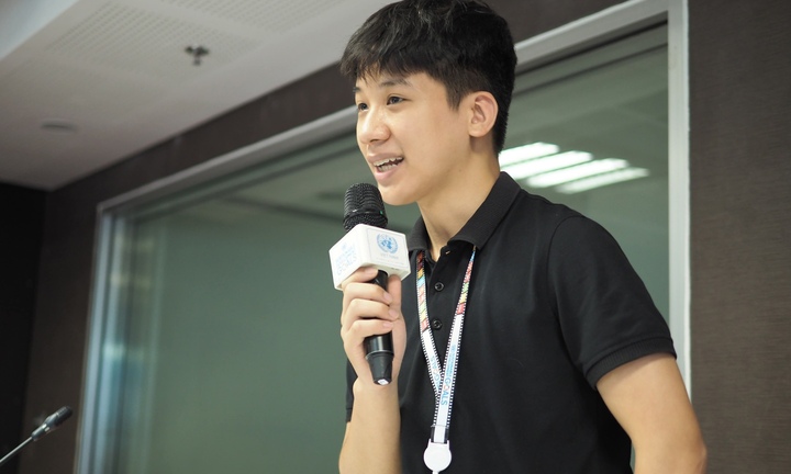 Từ cậu bé từng thu mình đến thầy giáo công nghệ đưa học trò vươn tầm quốc tế