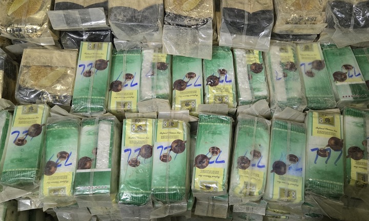 Xe container chở gần 1 tấn ma tuý từ Tam giác vàng tuồn vào Việt Nam