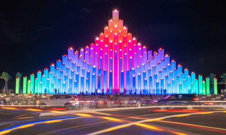 'Biểu tượng mới' quảng trường Tam Thắng, cú hích đưa du lịch Vũng Tàu bứt phá