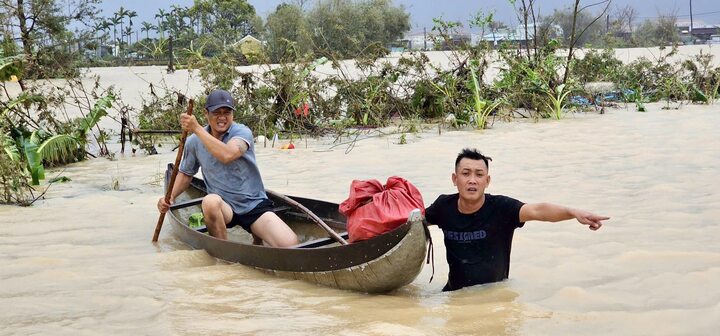 Khi nào miền Trung giảm mưa, nước rút?