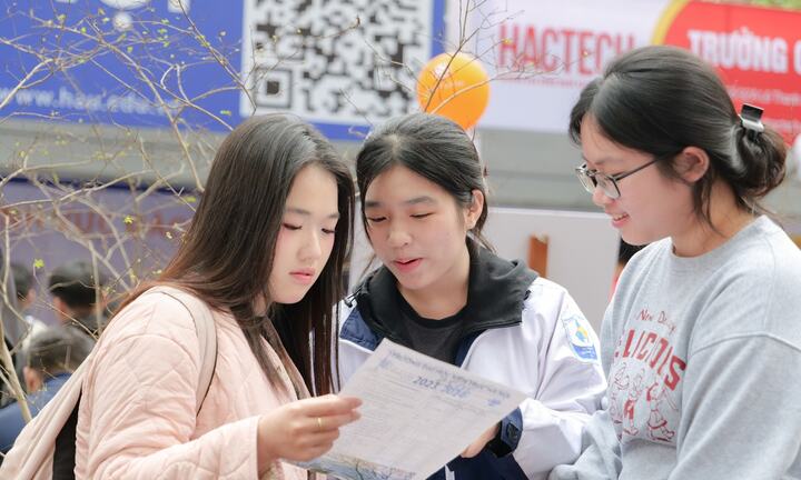 Hàng loạt đại học 'nói không' với tổ hợp C00 năm 2026, chuyên gia lý giải