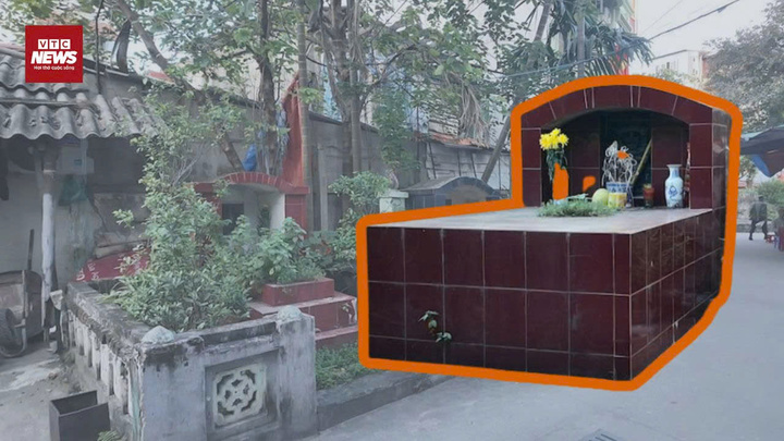 Bí ẩn 'phố nghĩa trang': Mộ cổ nằm sát cửa nhà, dân vẫn bình thản