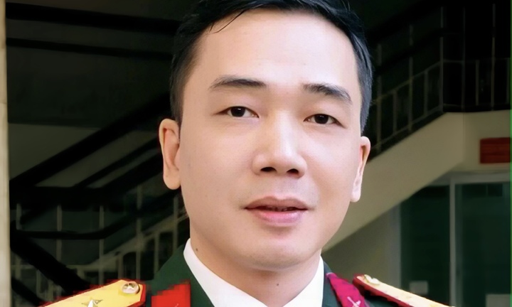 Nhạc sĩ mang hàm Trung tá, Giám đốc Dàn nhạc giao hưởng quân đội là ai?