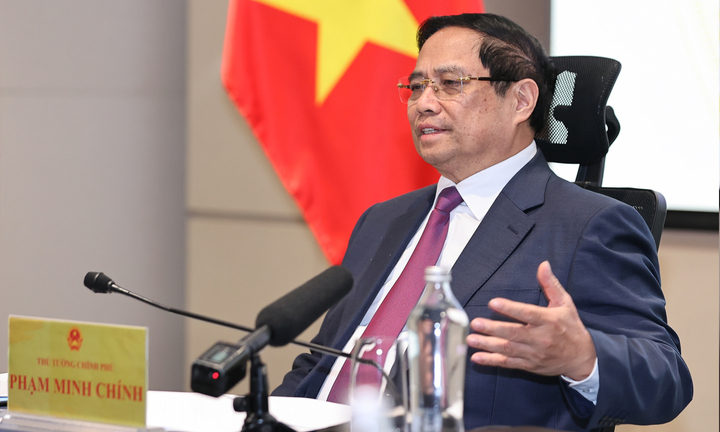 Thủ tướng kêu gọi chung sức, chia sẻ với Nhân dân miền Trung sau lũ lịch sử