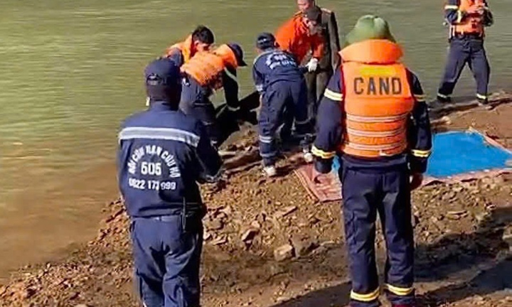 Tìm thấy thi thể Chánh Văn phòng Đảng uỷ xã ở Thanh Hoá trên sông Mã