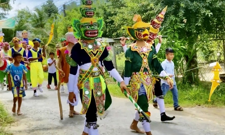 Di sản nghề làm mão, mặt nạ Khmer: Hơn 200 năm giữ hồn sân khấu, văn hóa Nam Bộ