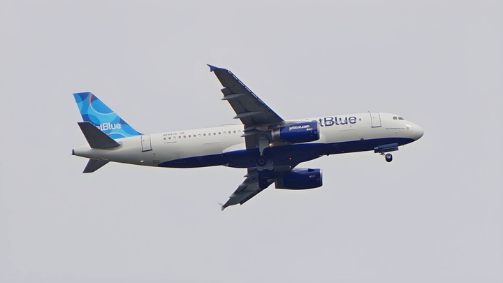 Chuyện gì xảy ra trong sự cố bão mặt trời khiến Airbus triệu hồi 6.000 máy bay?