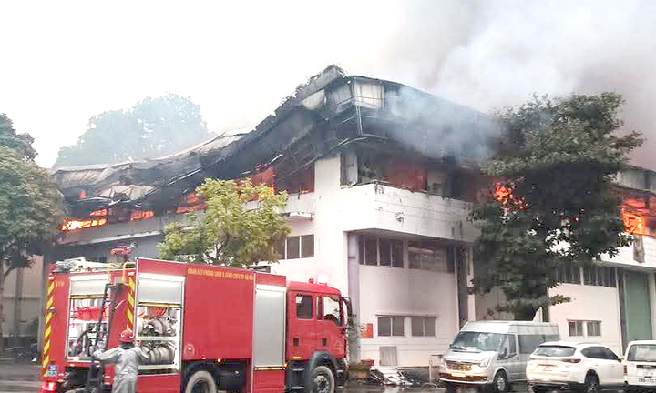 Cháy lớn tại Nhà máy Bia Hà Nội Habeco