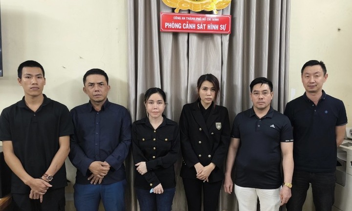 Truy tố cựu tiếp viên hàng không cầm đầu đường dây mại dâm cho khách ngoại