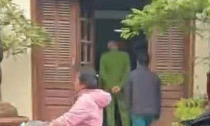 Hai người đàn ông tử vong trong tư thế quỳ tại ngôi nhà ở Hà Nội