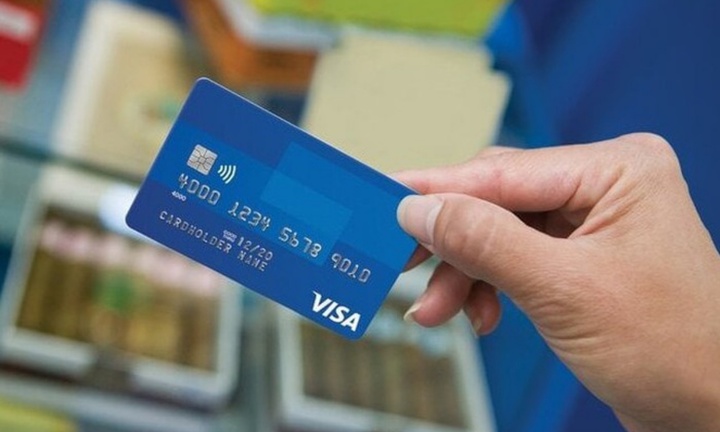 Thu phí tài khoản có số dư dưới 500.000 đồng/tháng: Ngân hàng nguy cơ mất khách?