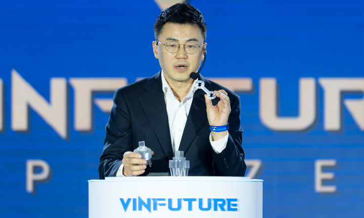 Bốn câu chuyện đổi mới đang tái định hình thế giới tại tuần lễ VinFuture 2025