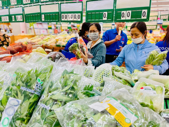 Bộ Tài chính giải thích nguyên nhân không áp dụng ngay mức giảm trừ gia cảnh mới