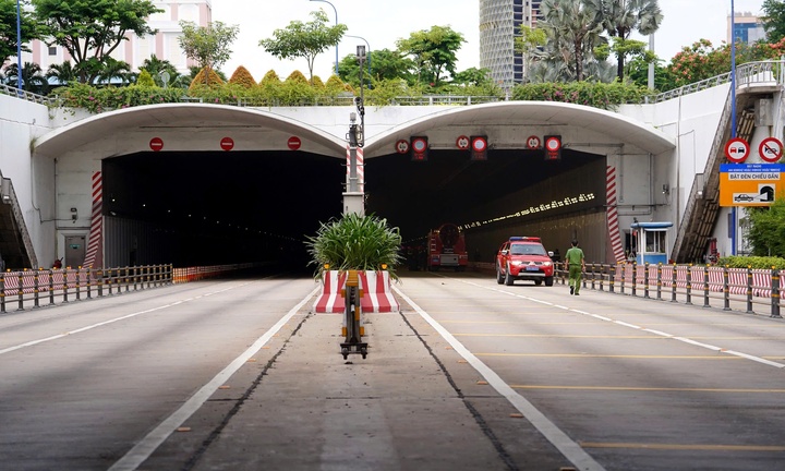 TP.HCM điều chỉnh giao thông hầm sông Sài Gòn và cầu Tân Thuận 1