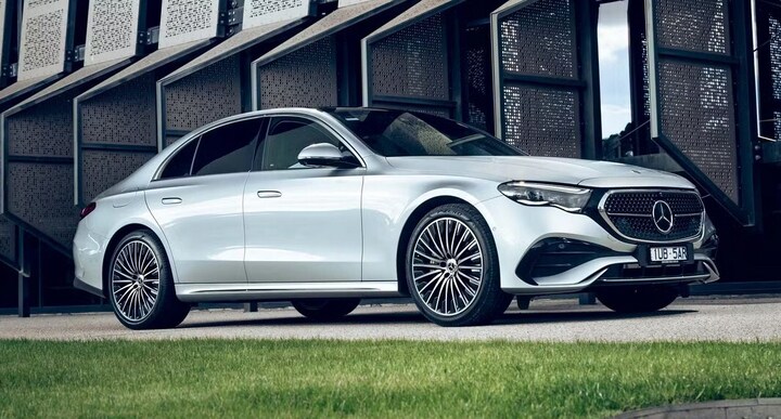 Bảng giá ô tô Mercedes mới nhất tháng 12/2025