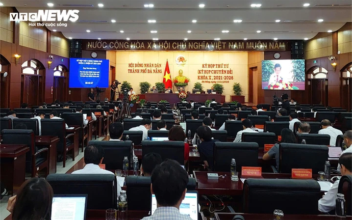 Đà Nẵng đề xuất tăng thu nhập cho công chức hoàn thành tốt nhiệm vụ