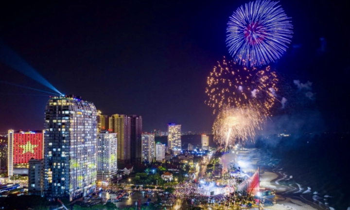 Các điểm bắn pháo hoa đêm giao thừa Tết Dương lịch 2026 tại TP.HCM
