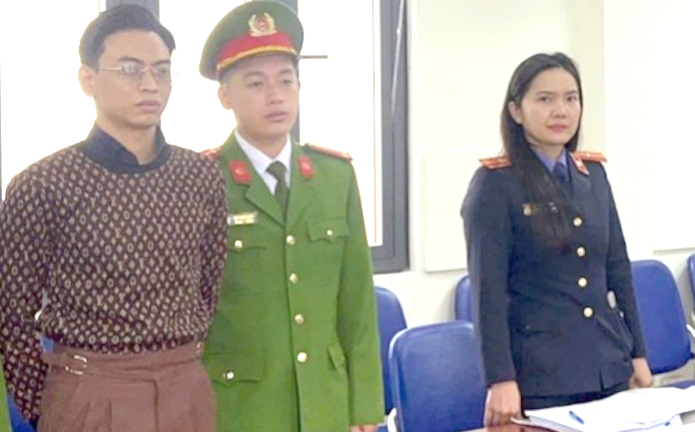 Bắt giam 'tổng tài' chỉ đạo đánh người ở quán cà phê Hà Nội