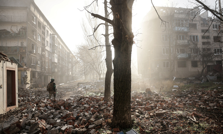 Tướng Nga: Quân đội tăng tốc tiến công tại Ukraine, nhắm đến Myrnohrad