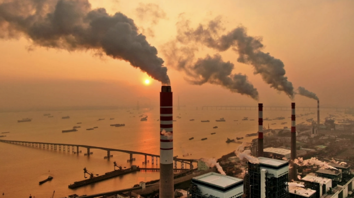 Trung Quốc và châu Âu cắt giảm khí thải, 'giành lại bầu trời xanh'