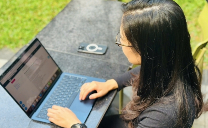 Trường xin lỗi vụ bằng có 'giá trị toàn thế giới’ nhưng không được công nhận