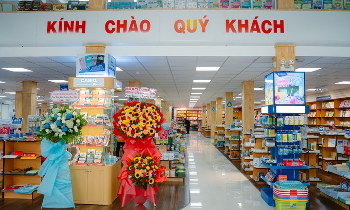 Tiếp bước sứ mệnh phát hành sách giáo khoa đầy đủ, đồng bộ, kịp thời