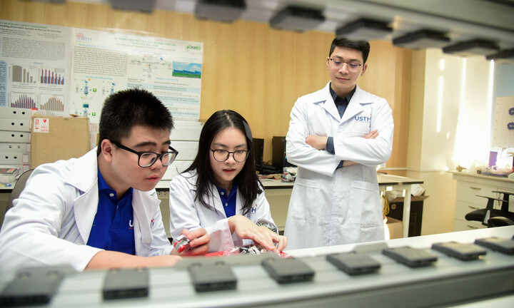 Đề xuất trả lương tối thiểu 400 triệu đồng/tháng để hút chuyên gia từ nước ngoài