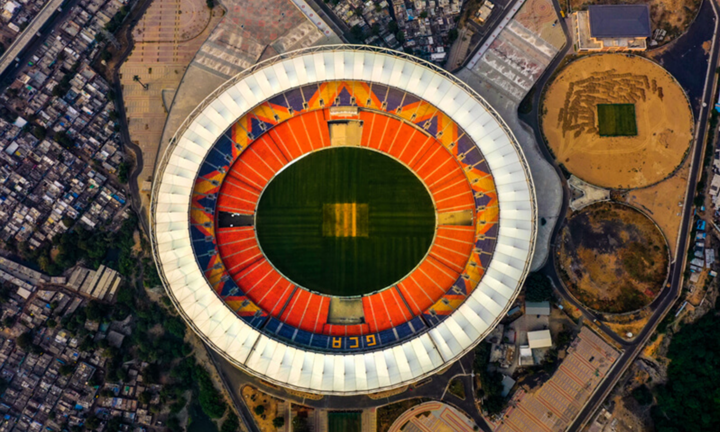 Sân vận động 132.000 chỗ ngồi lớn nhất thế giới có gì đặc biệt?