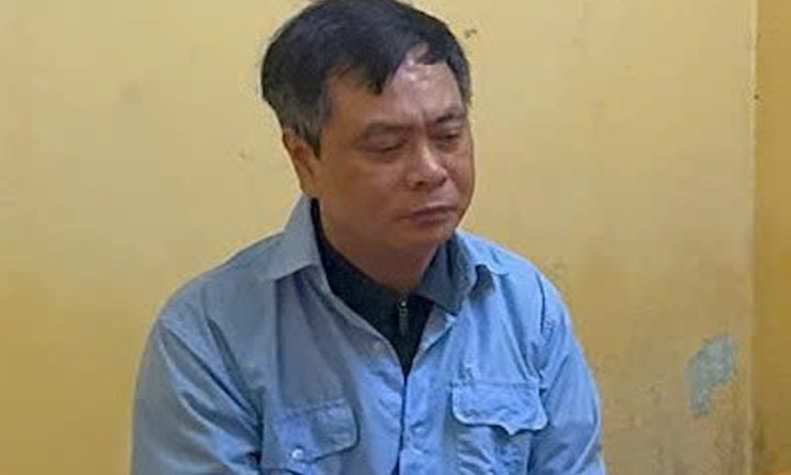 Ăn chặn tiền của sinh viên không chỉ vi phạm pháp luật mà còn vi phạm đạo đức 