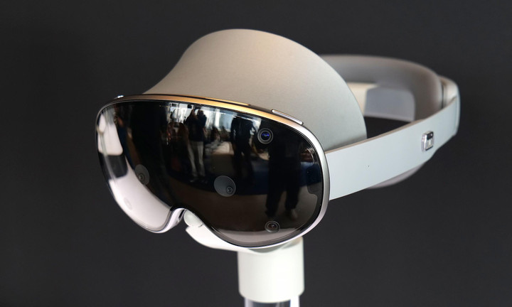 Kính thông minh: Tương lai của điện toán cá nhân trong năm 2025