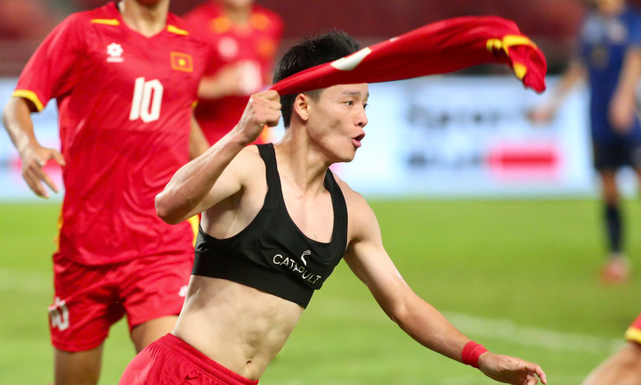 Điều ít biết về cầu thủ ghi bàn quý như vàng giúp U22 Việt Nam vô địch SEA Games 33 