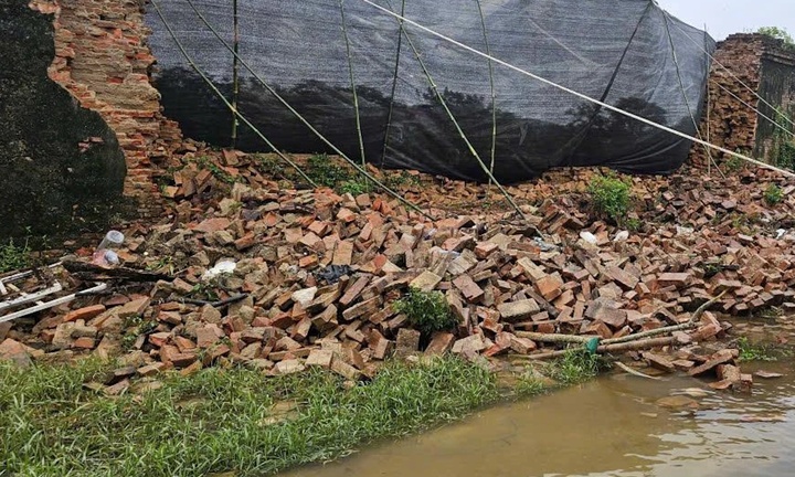 Tường Hoàng thành Huế bị lũ kéo sập: Lệnh sửa ngay trong 45 ngày