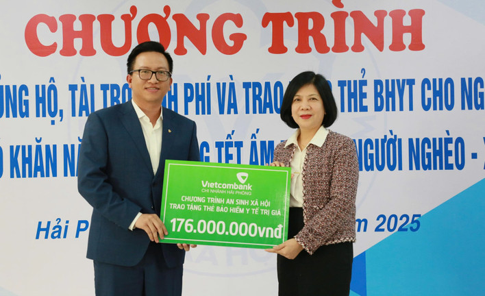 BHXH Hải Phòng tặng gần 2.000 thẻ BHYT trị giá hơn 1,6 tỷ đồng cho người nghèo