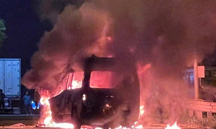 Nguyên nhân xe cứu thương tông ô tô đầu kéo rồi bốc cháy dữ dội, 3 người tử vong