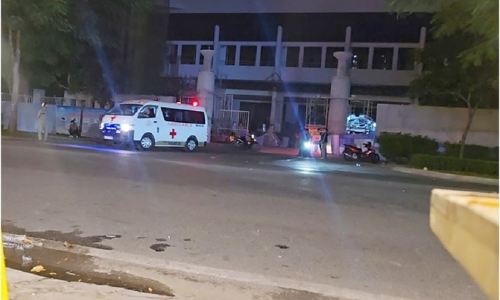 Sập giàn giáo tại Nhà thi đấu Phú Thọ ở TP.HCM, một người tử vong