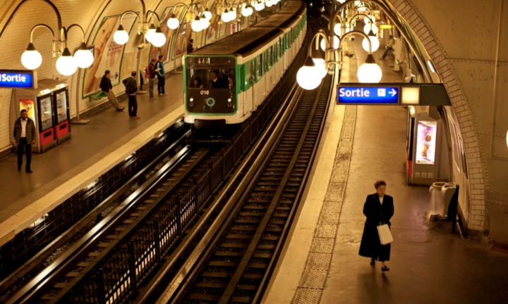 Bí ẩn về sự ra đời hệ thống tàu điện ngầm của Paris