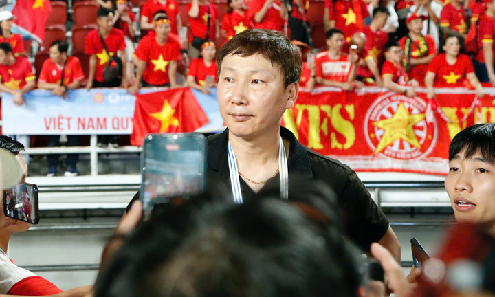 Không phải bàn cãi: HLV Kim Sang-sik là 'vua đấu cúp' Đông Nam Á