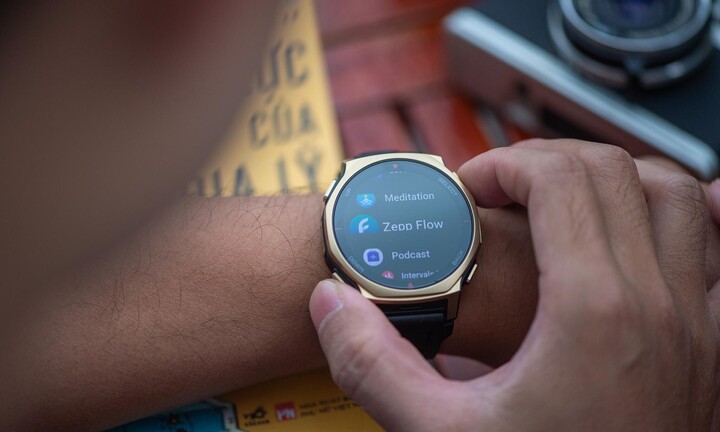 Amazfit T-Rex 3 Pro 44mm: Phiên bản nhỏ gọn của dòng đồng hồ mạnh mẽ
