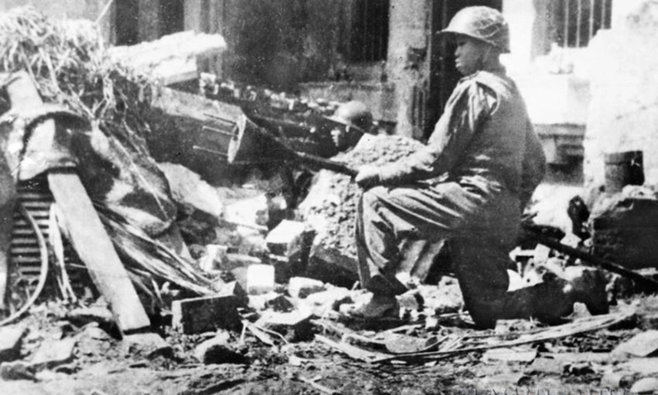 Toàn quốc kháng chiến và quyết định sáp nhập táo bạo trên Mặt trận Hà Nội