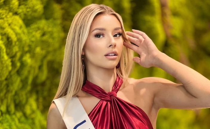 Sắc vóc đời thường gợi cảm của tân Miss Cosmo 2025