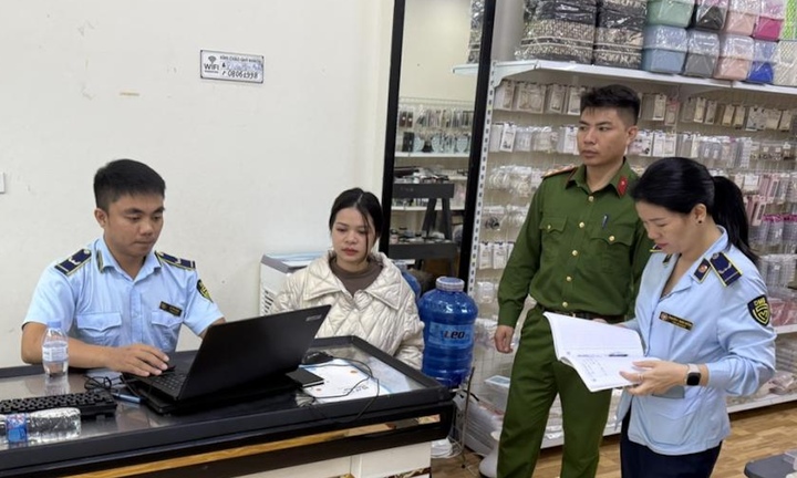 Xử lý loạt cơ sở vi phạm thương mại điện tử, bán hàng không rõ nguồn gốc
