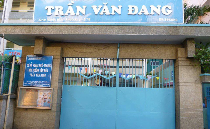 Dừng công tác chủ nhiệm giáo viên bắt học sinh nộp tiền phạt nếu vi phạm nội quy