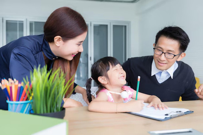 'Dùng nghèo nuôi con trai, dùng giàu nuôi con gái' khiến con tôi ngày càng hư