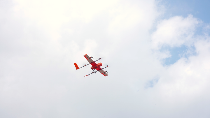 Lần đầu tại Việt Nam: Sử dụng UAV vận chuyển thuốc khẩn cấp