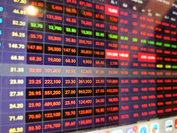 Giảm hơn 52 điểm, VN-Index mất mốc 1.700, sắc đỏ bao trùm thị trường