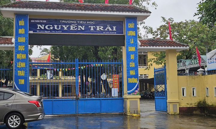 15 học sinh tiểu học ở Huế nôn ói, đau bụng khi ăn trưa bán trú tại trường